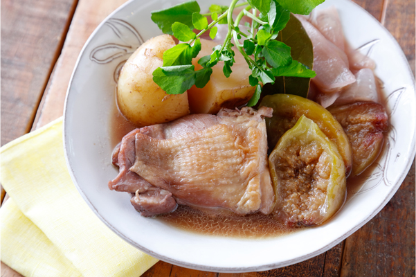 いちじくと鶏肉の赤ワイン煮