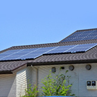 太陽光発電システムには定期的な点検が義務付けられています。